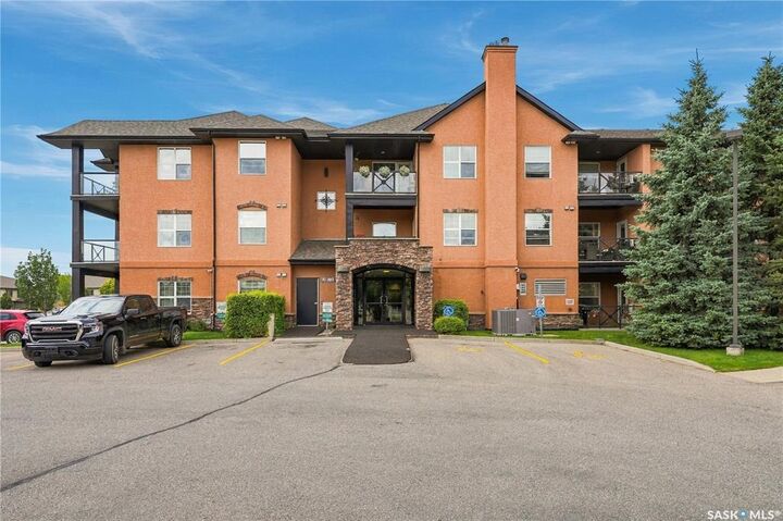 Property Photo:  103 Wellman Lane A106  SK S7T 0C1 