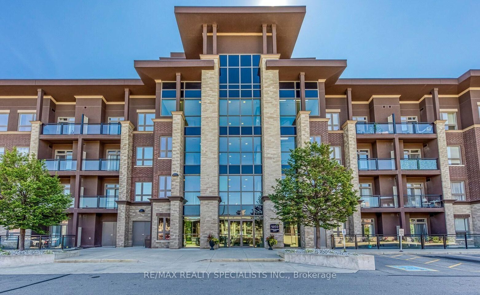 Property Photo:  5010 Coporate Drive 237  ON L7L 0H6 