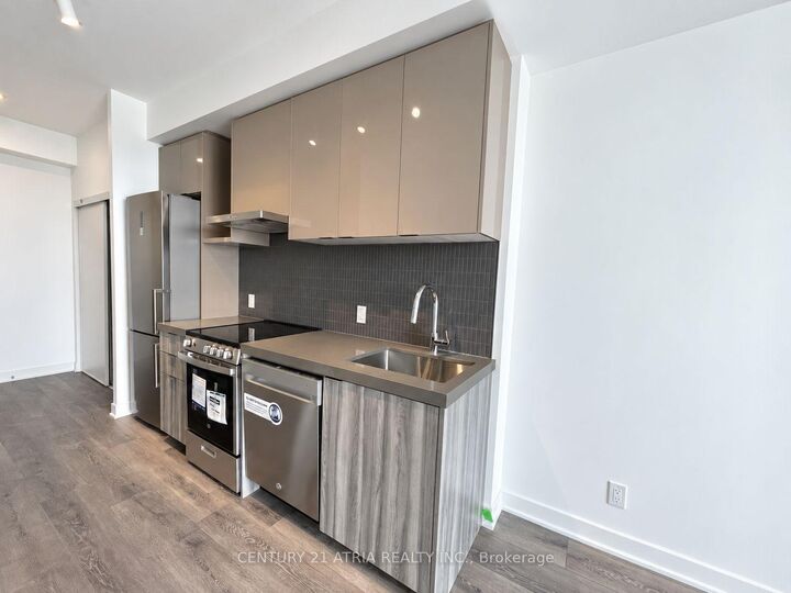 Property Photo:  6 Flavelle Trail 2417  ON L4L 0M8 