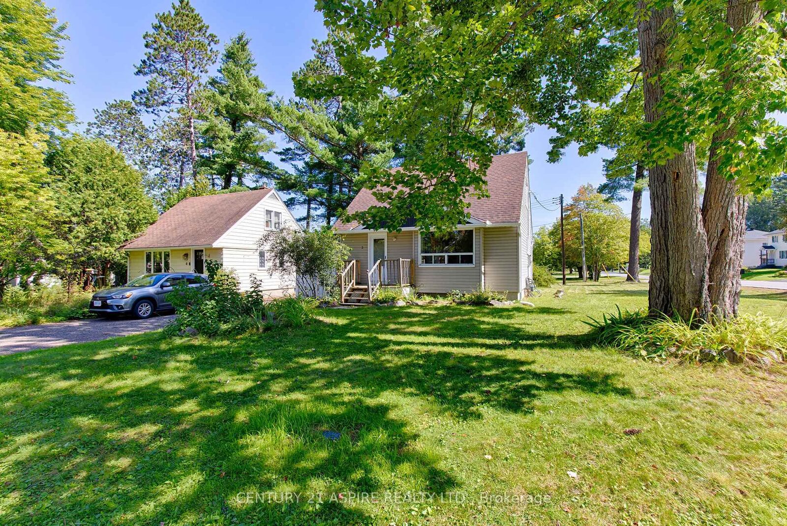 Property Photo:  2 Thomson Crescent  ON K0J 1P0 