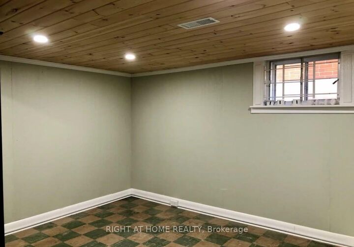 Property Photo:  3 Bexhill Avenue Basement  ON M1L 3B3 