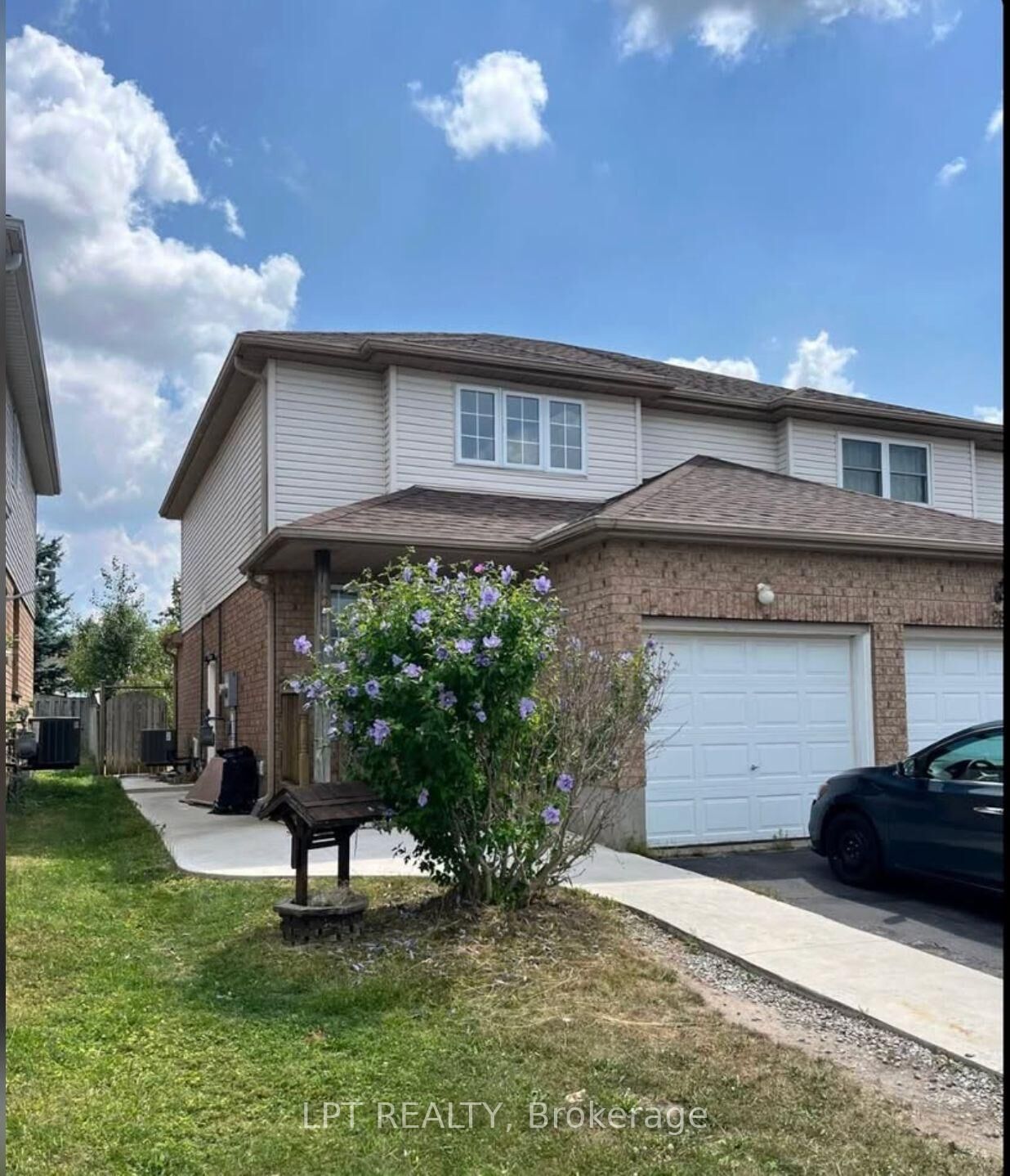 Property Photo:  26 Activa Avenue Lower  ON N2E 3R2 