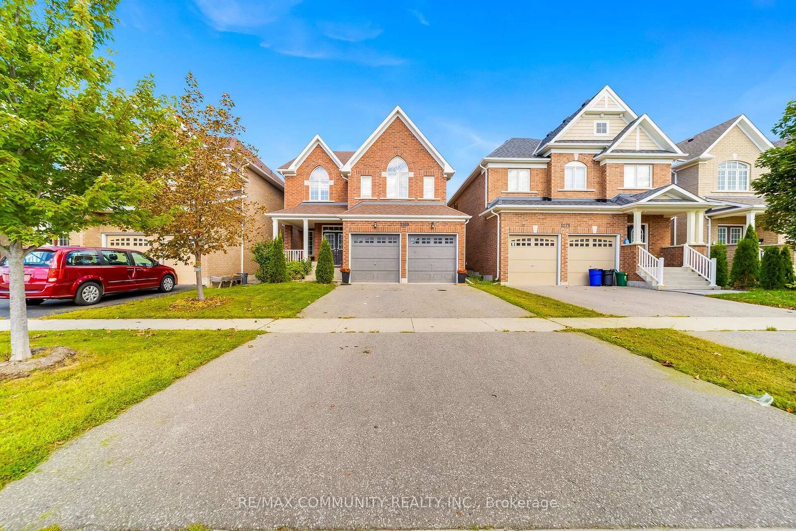 Property Photo:  1169 Greenhill Avenue  ON L1K 0X8 