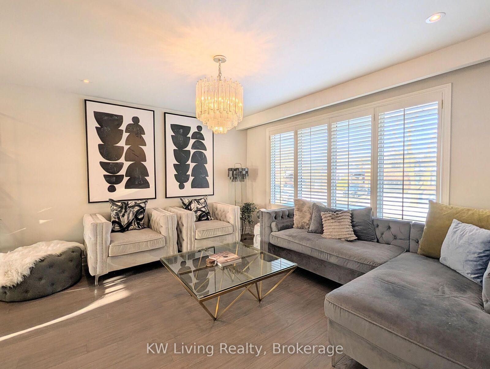 Property Photo:  12 Munford Crescent  ON M4B 1C1 