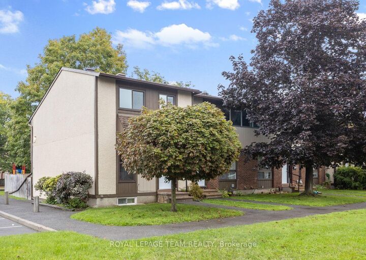 Property Photo:  3E Vanessa Terrace  ON K2J 1Y3 