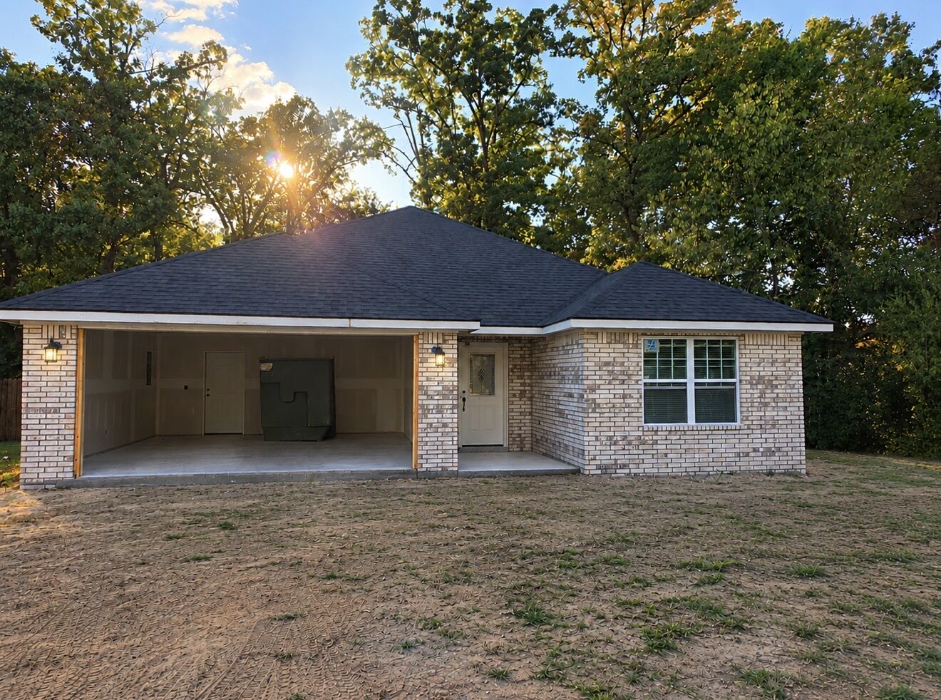 Property Photo: 1000 S Hugo Street OK 74948