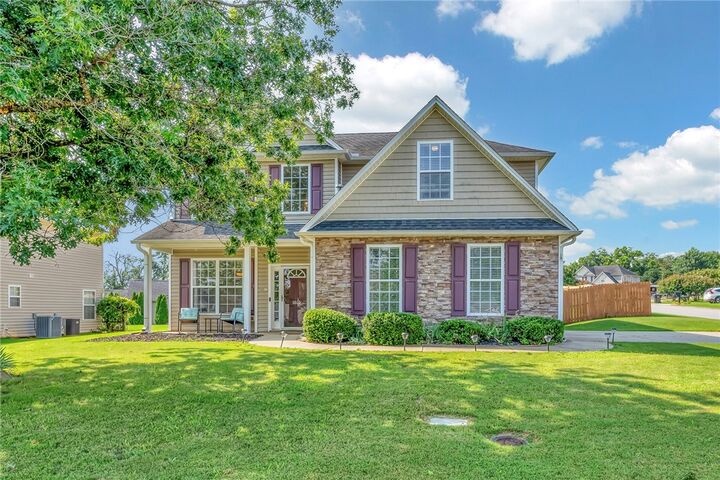 Property Photo: 1010 Blythwood Drive SC 29673