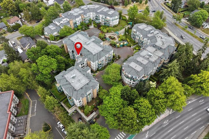 Property Photo:  894 Vernon Ave #112  BC V8X 2W6 