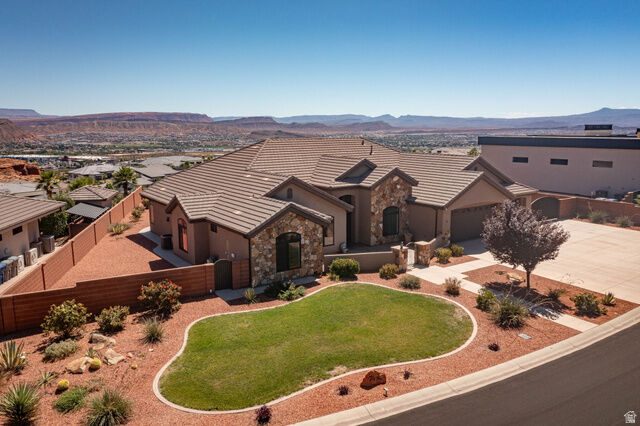 Property Photo:  74 N Cliffside Dr  UT 84780 