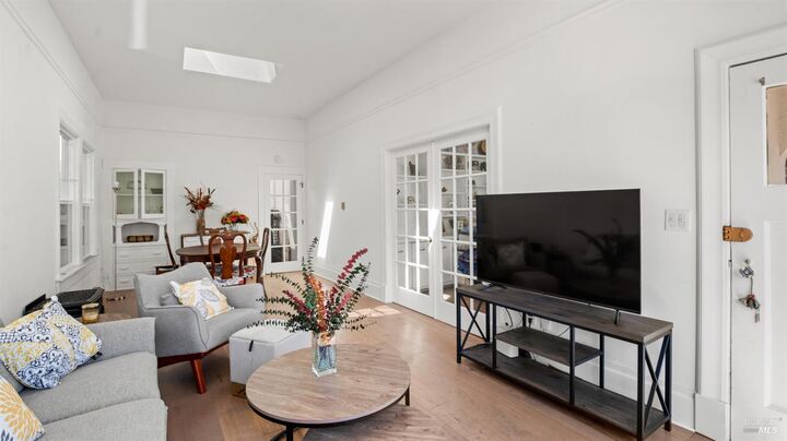 Property Photo: 1160 Powell Street CA 94608