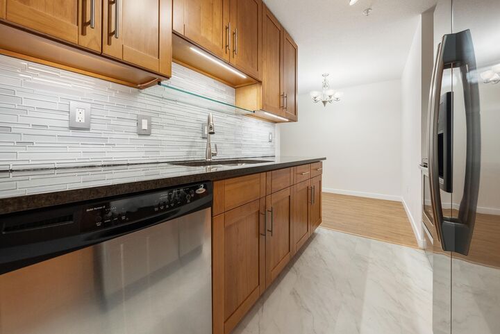 Property Photo:  2245 Wilson Avenue 101  BC V3C 1Z4 
