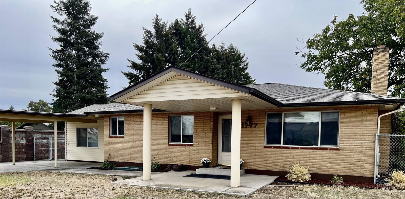 Property Photo:  1777 4th Ave.  WA 99403 
