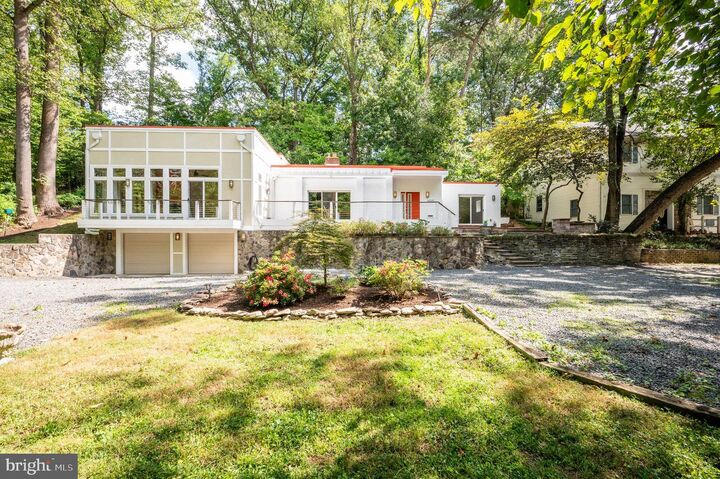 Property Photo:  4039 8th Street S  VA 22204 