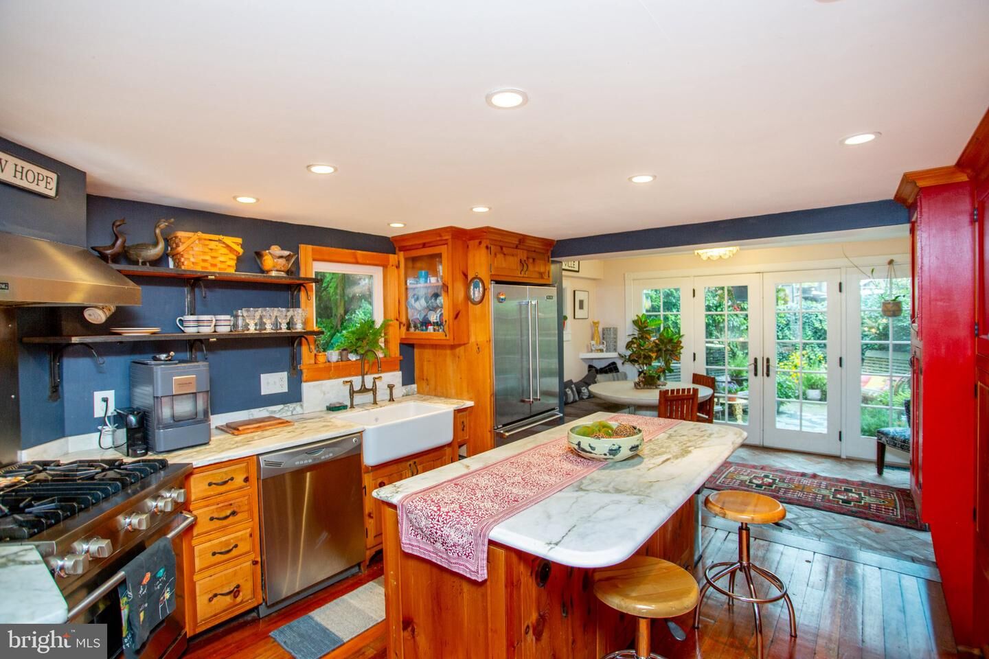 Property Photo:  8 Canal Street  NJ 08530 