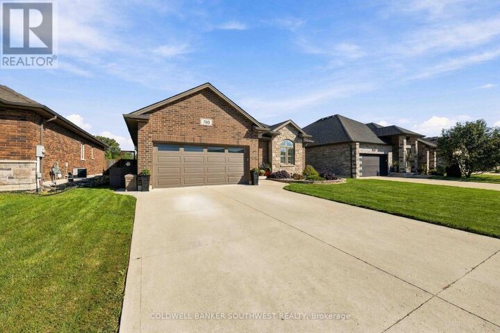 Property Photo: 740 Remington Court ON N7S 0C4