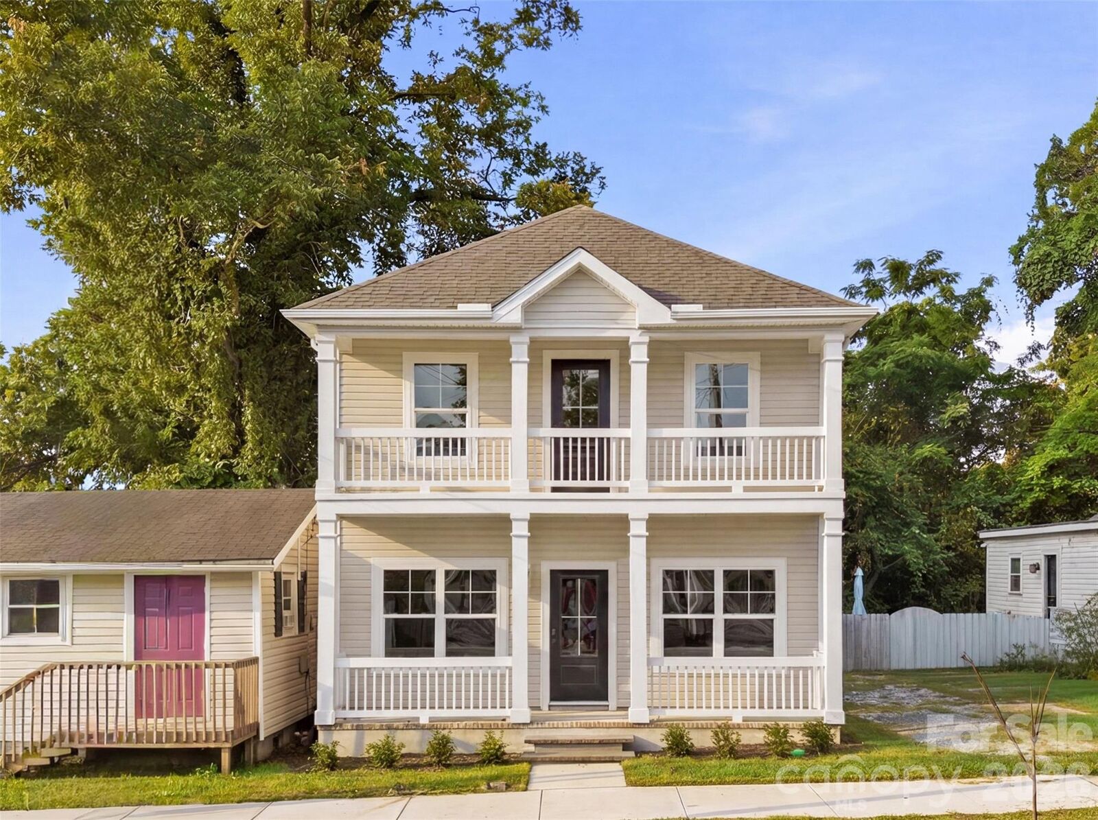 Property Photo:  3628 Glenwood Drive  NC 28208 