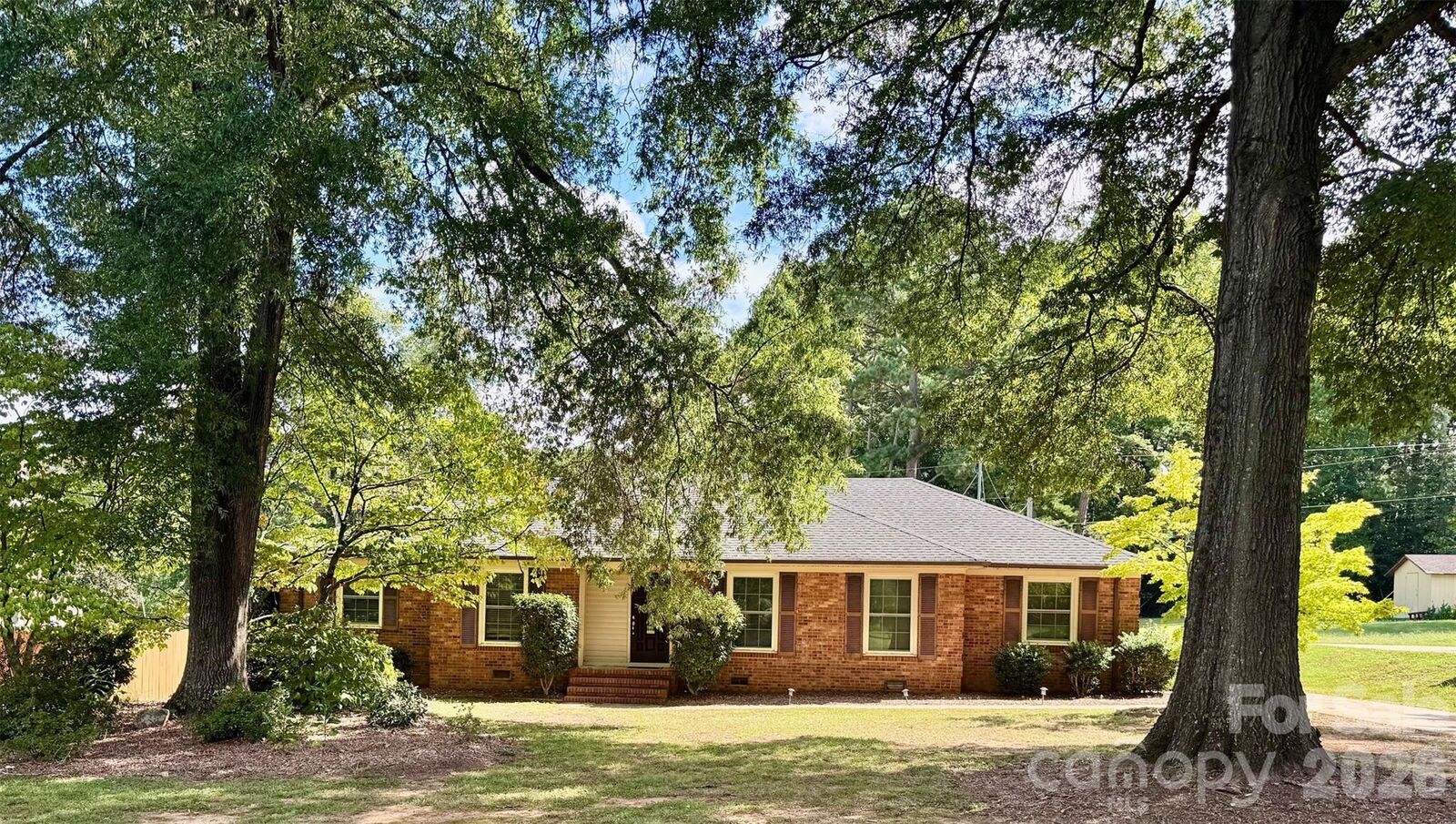 Property Photo:  13507 Four Oaks Lane  NC 28105 