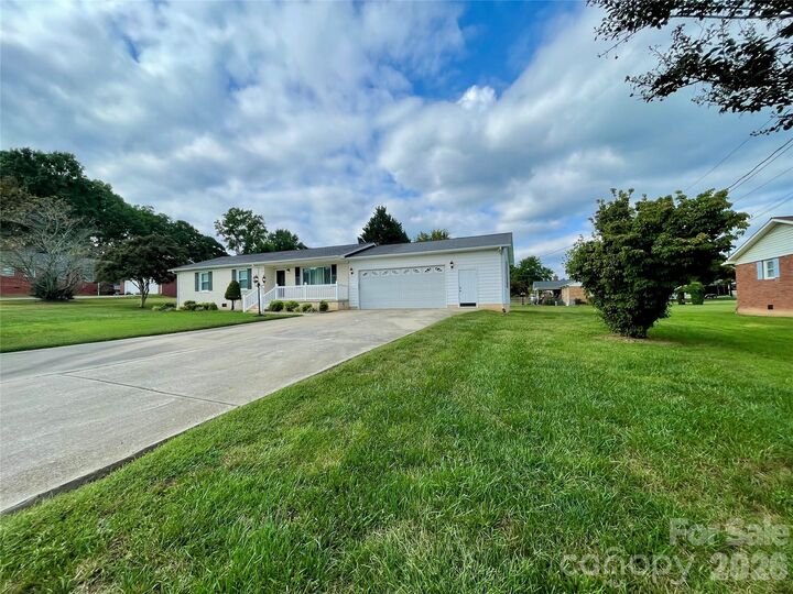 Property Photo:  5708 Danville Drive  NC 28081 