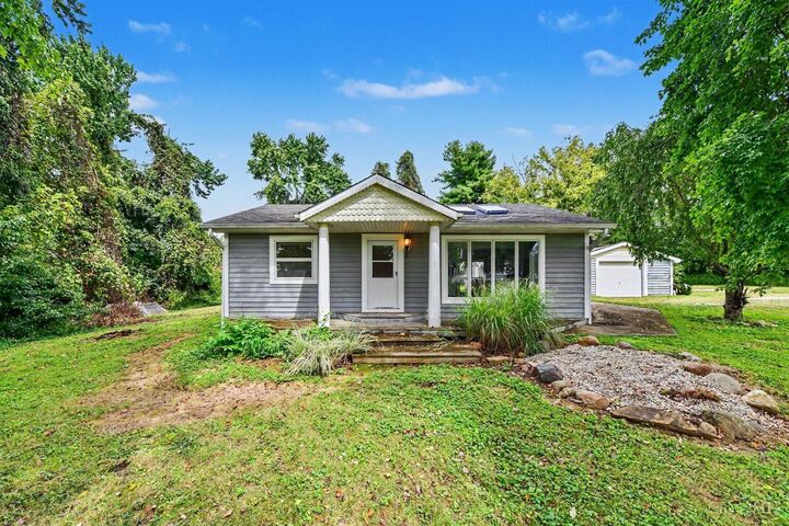 Property Photo: 1452 Bethel New Richmond Road OH 45157
