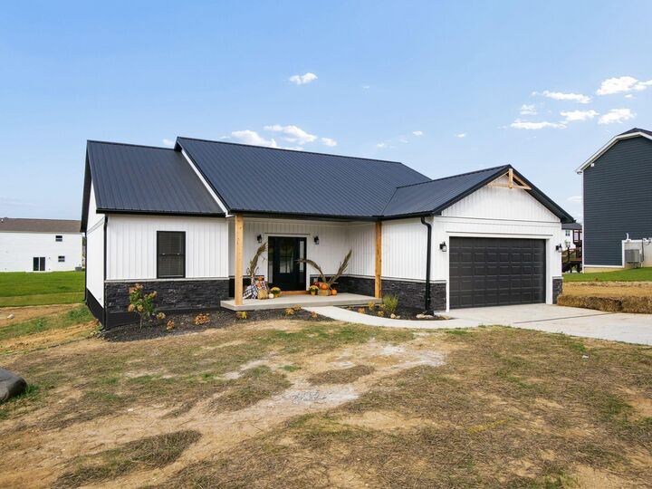 Property Photo: 1400 Township Rd 179 OH 43311