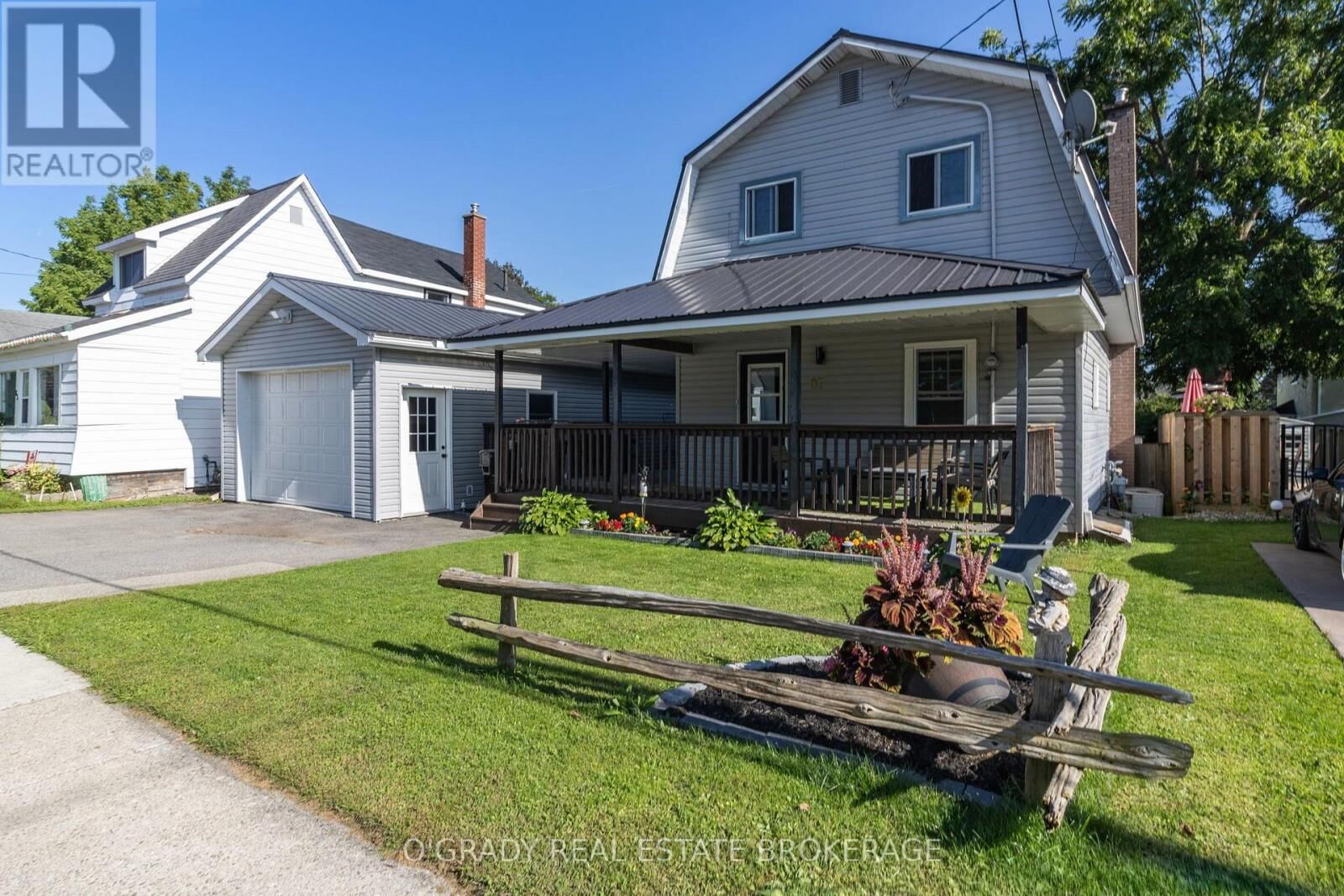 Property Photo:  87 Schofield Avenue  ON K6V 4M7 