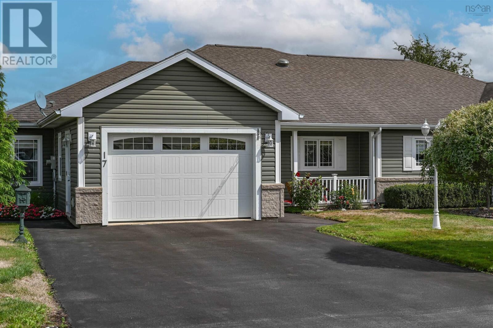 Property Photo:  17 Beckwith Drive  NS B0P 1E0 