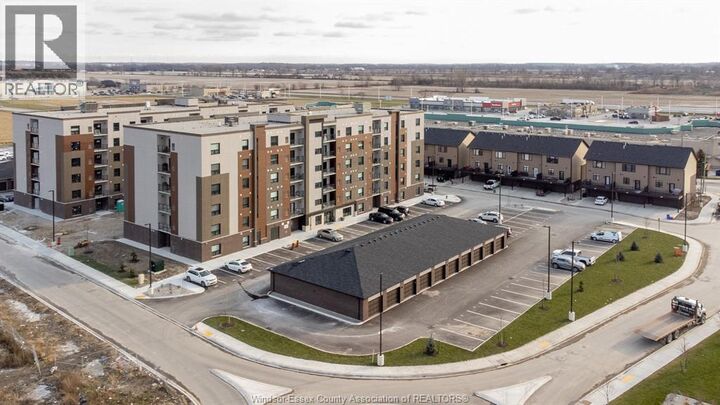 Property Photo:  716 Brownstone 105  ON N9K 0C3 