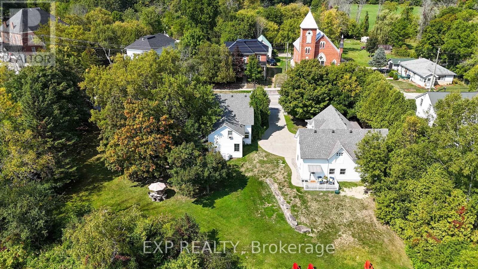 Property Photo: 45 King Street ON K0E 1G0