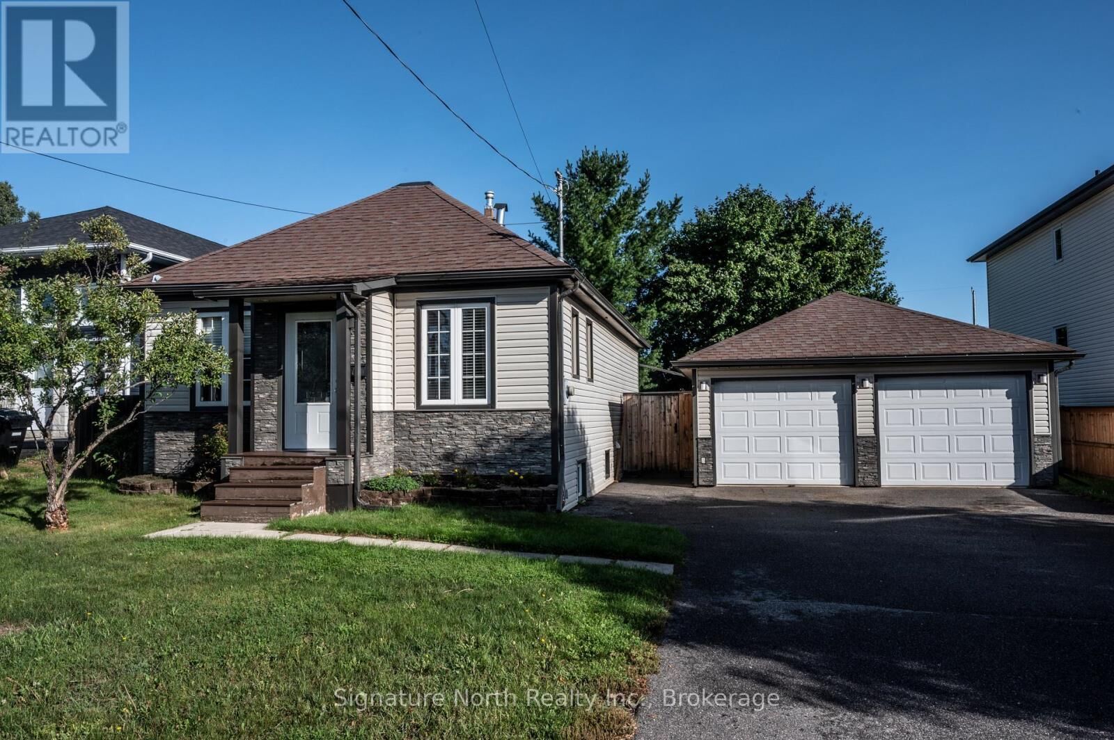 Property Photo:  870 Detroit Avenue  ON P7A 6M8 