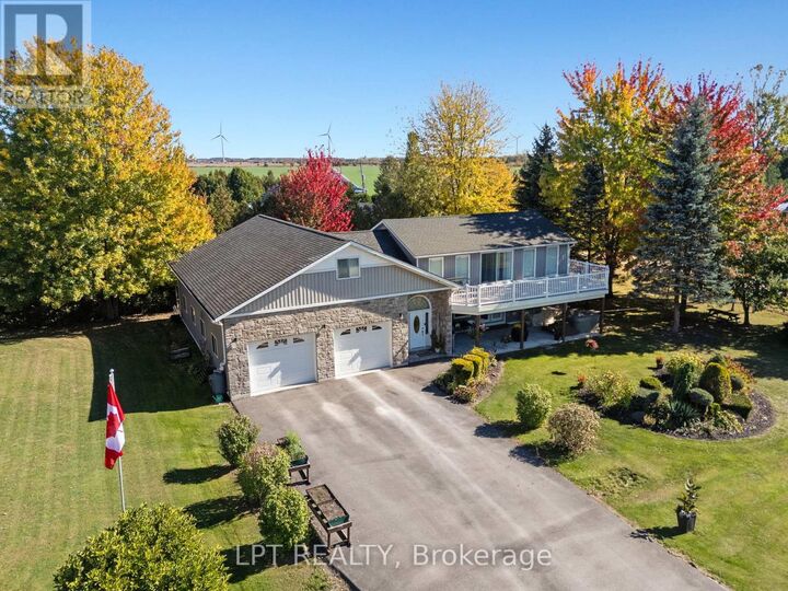 Property Photo:  33810 Darryl Court  ON N0M 2T0 