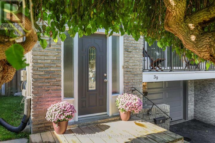 Property Photo: 39 Highcroft Road ON L4N 2X6