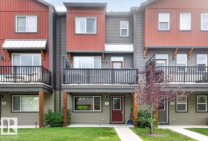 Property Photo: 16903 68 Street NW 84 AB T5Z 0R1