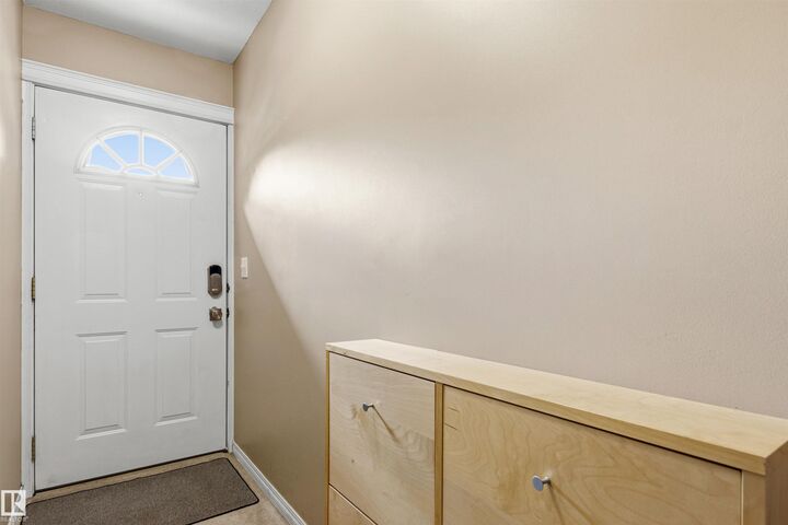 Property Photo:  2505 42 Street NW 19  AB T6L 7G8 