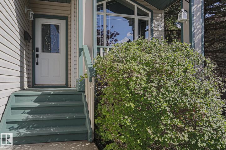 Property Photo:  6 Willis Crescent  AB T9E 8E6 