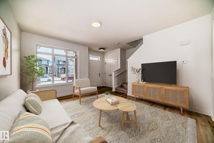 Property Photo:  2622 62 Street SW  AB T6X 3G3 