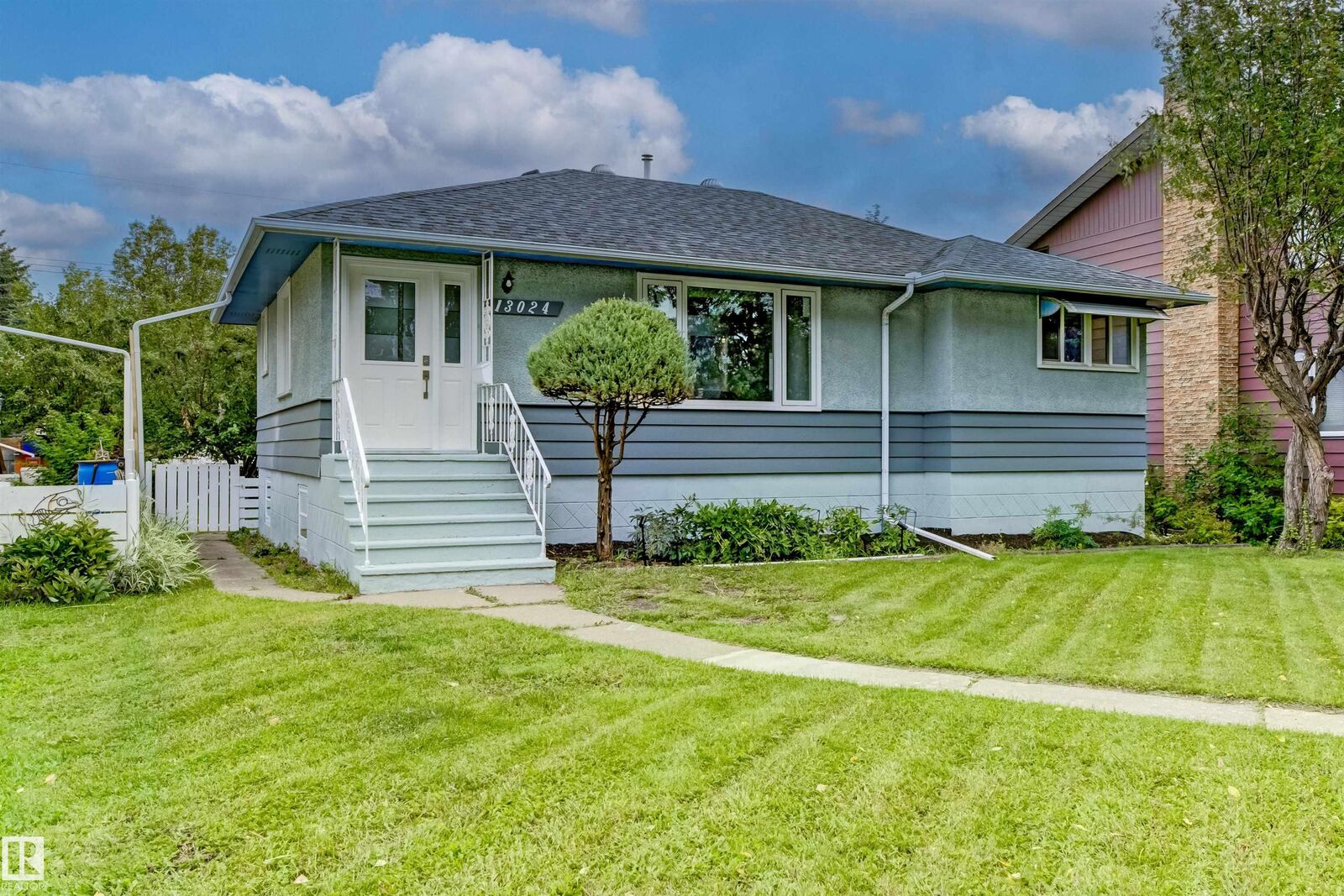 Property Photo:  13024 Sherbrooke Avenue NW  AB T5L 4E8 