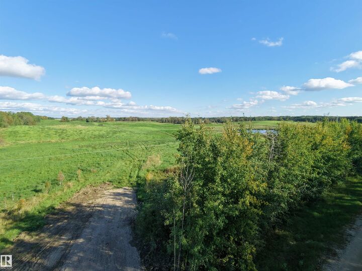 Property Photo:  51413 Rge Road 21  AB T7Y 2P4 