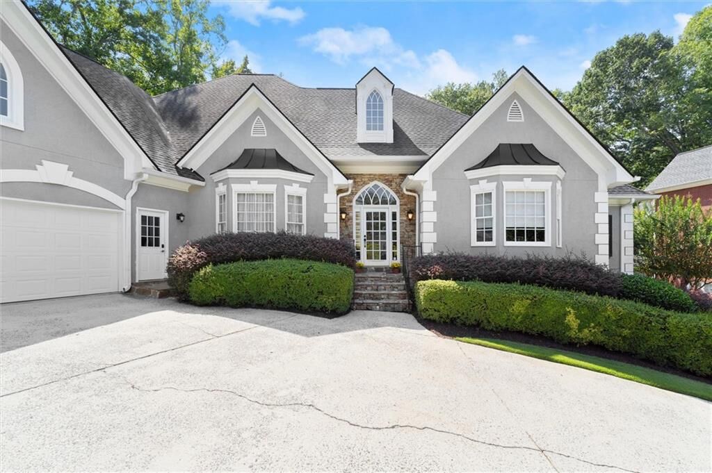 Property Photo: 5189 Baldwin Terrace GA 30068