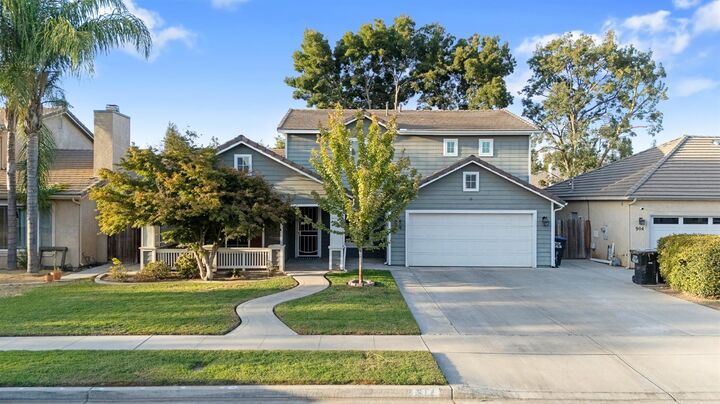 Property Photo:  914 W Russell Avenue  CA 93277 