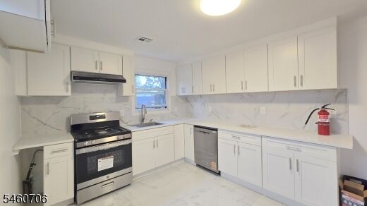 Property Photo: 76 Baldwin Pl 2 NJ 07109