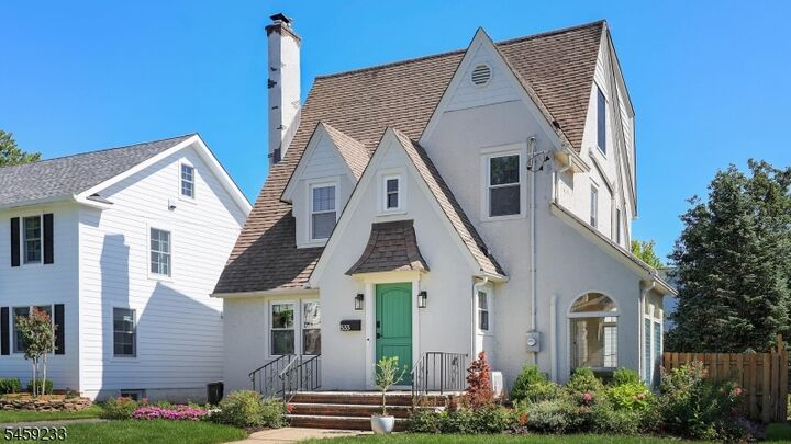 Property Photo:  533 Edgar Rd  NJ 07090 