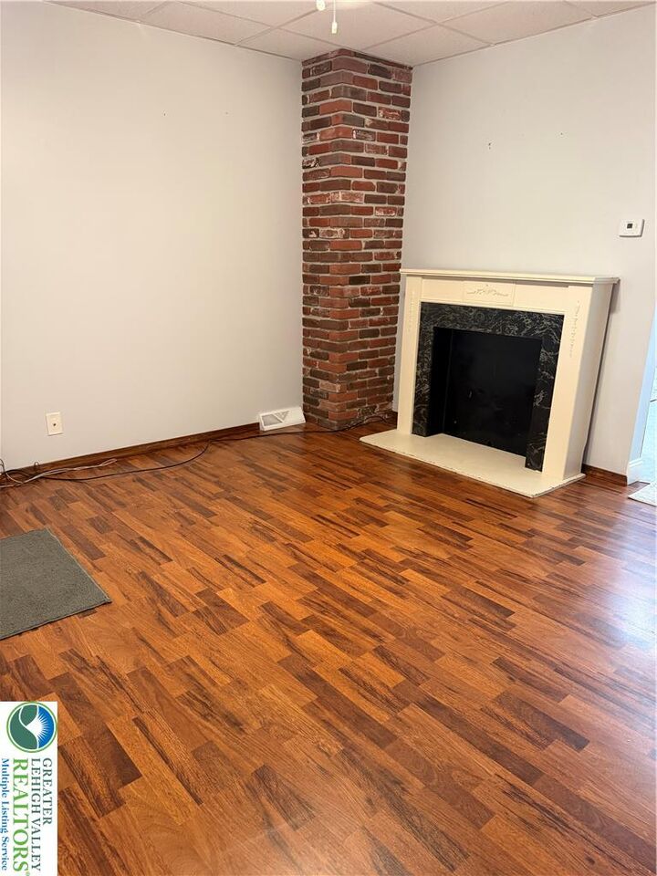 Property Photo: 649 Furnace Street PA 18049