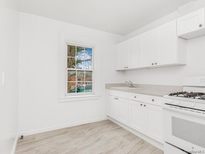 Property Photo: 3302 Bronxwood Avenue 1 NY 10469