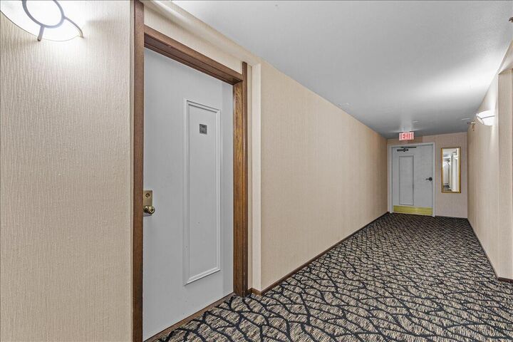 Property Photo: 1906 E Shorewood Blvd WI 53211