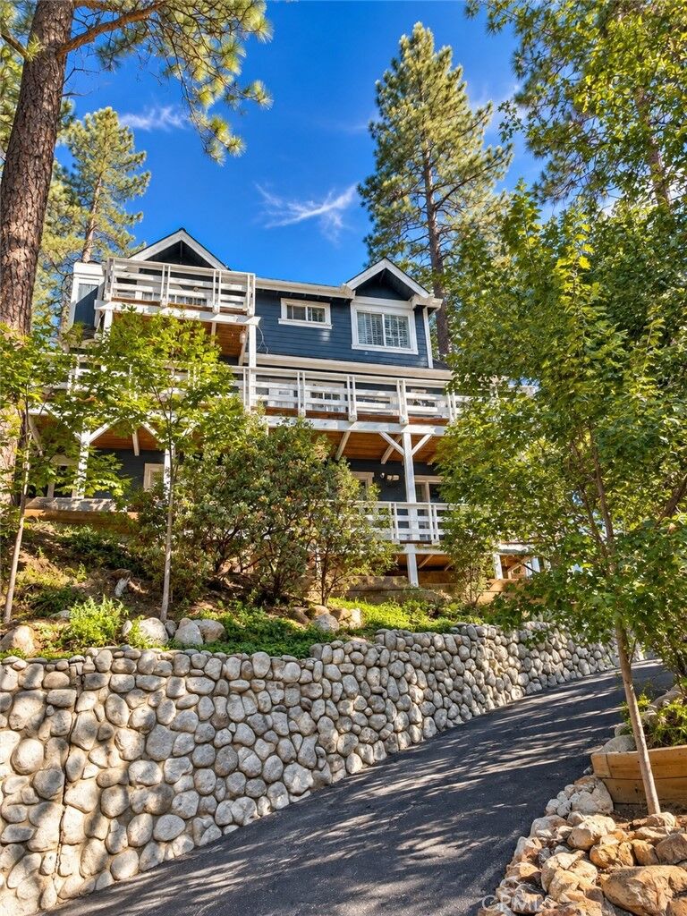 Property Photo: 27313 Pinewood CA 92352