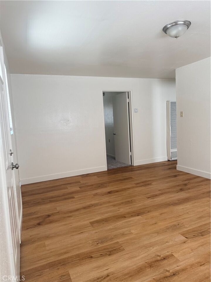 Property Photo: 885 E 7th Avenue CA 95926