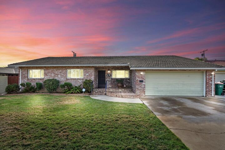Property Photo: 19 N Wellington Way CA 95242