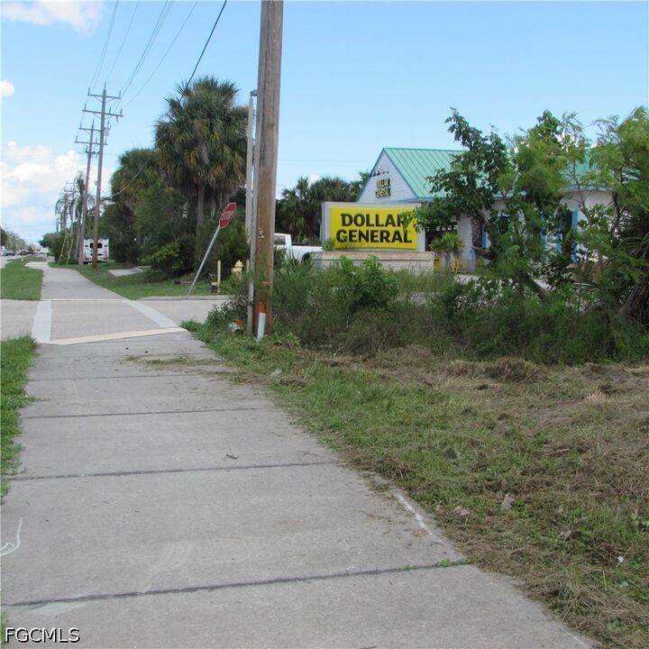 Property Photo: 10250 Stringfellow FL 33956