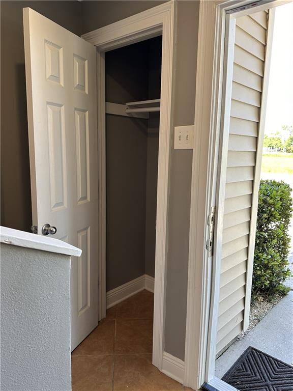 Property Photo: 1020 St Julien Drive 103 LA 70065