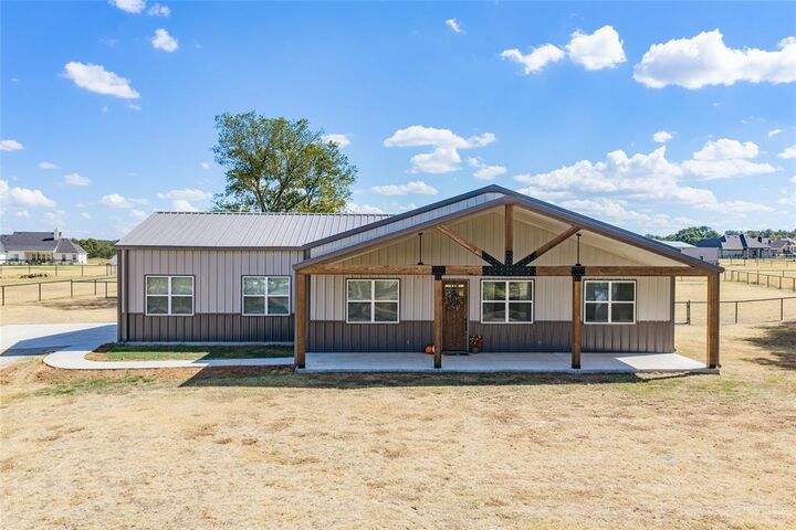 Photo de la propriété:  1123 Paradise Parkway  TX 76487 